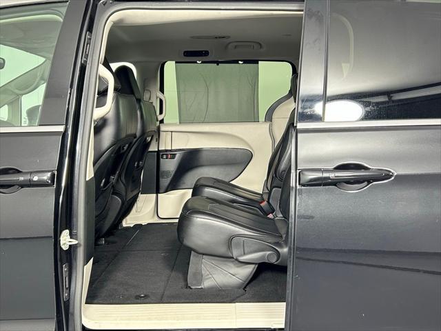 used 2023 Chrysler Pacifica car, priced at $23,999