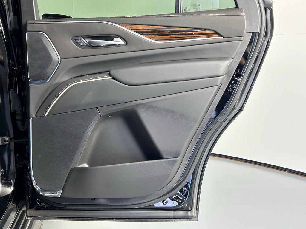 used 2024 Cadillac Escalade car, priced at $75,999