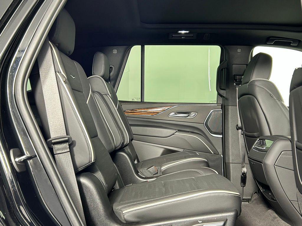 used 2024 Cadillac Escalade car, priced at $75,999