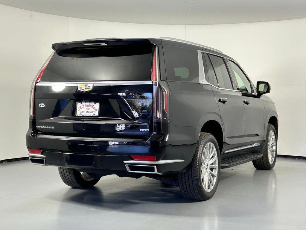used 2024 Cadillac Escalade car, priced at $75,999