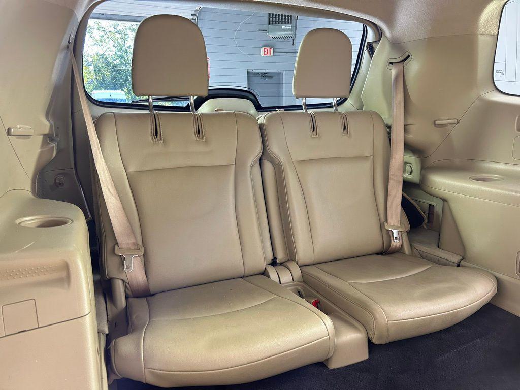 used 2013 Toyota Highlander car, priced at $15,999