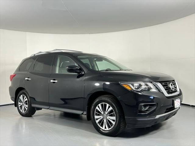 used 2020 Nissan Pathfinder car, priced at $22,999