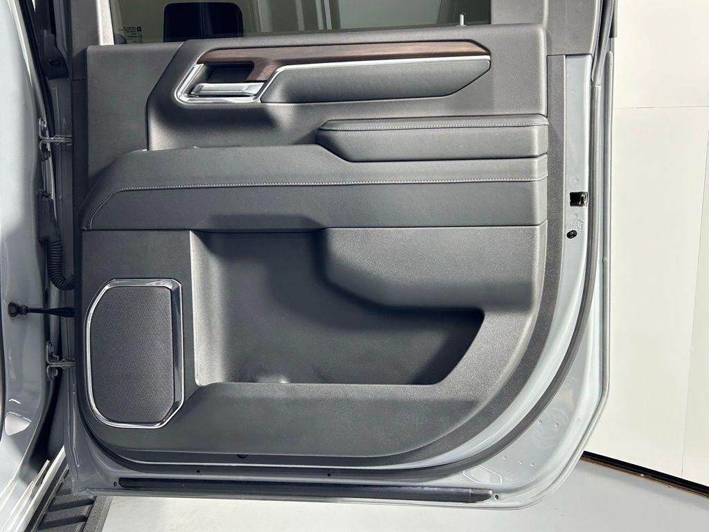 used 2024 GMC Sierra 2500 car, priced at $67,999