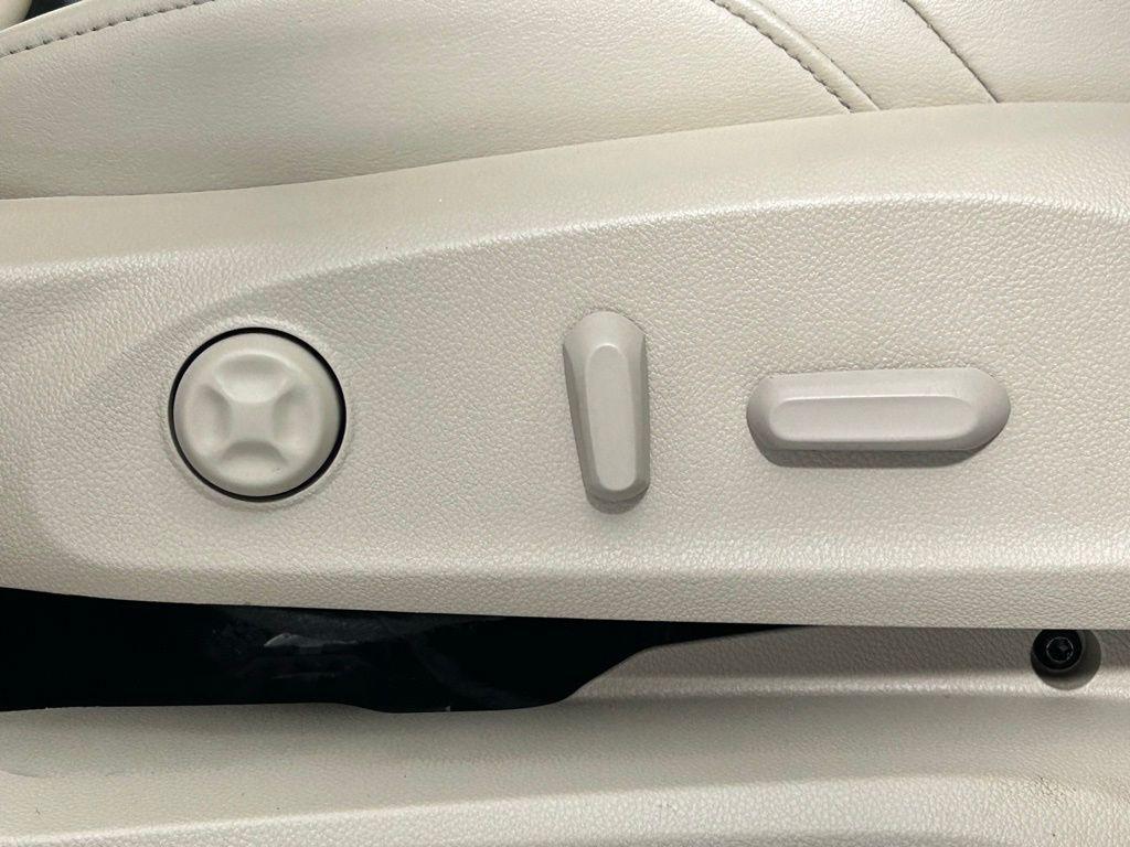 used 2020 Buick Envision car, priced at $17,999