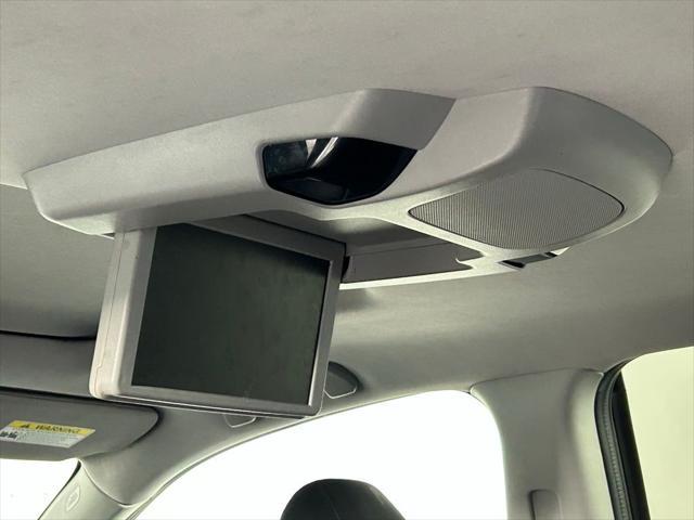 used 2022 Honda Pilot car, priced at $30,999