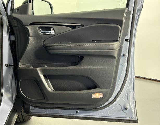 used 2022 Honda Pilot car, priced at $30,999