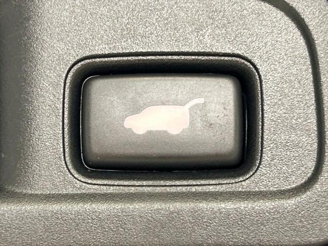 used 2022 Honda Pilot car, priced at $30,999