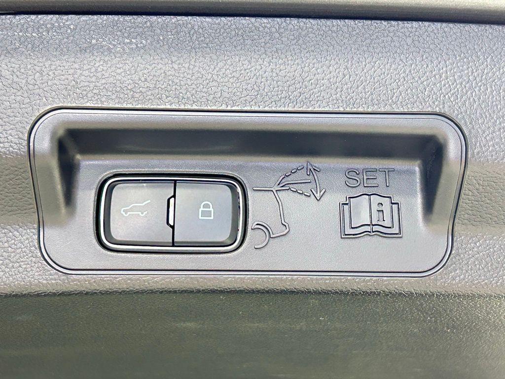 used 2023 Ford Explorer car, priced at $31,999