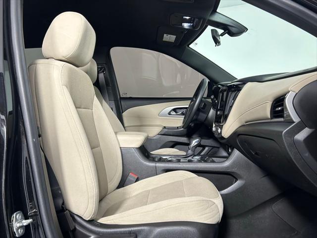 used 2022 Chevrolet Traverse car, priced at $24,999