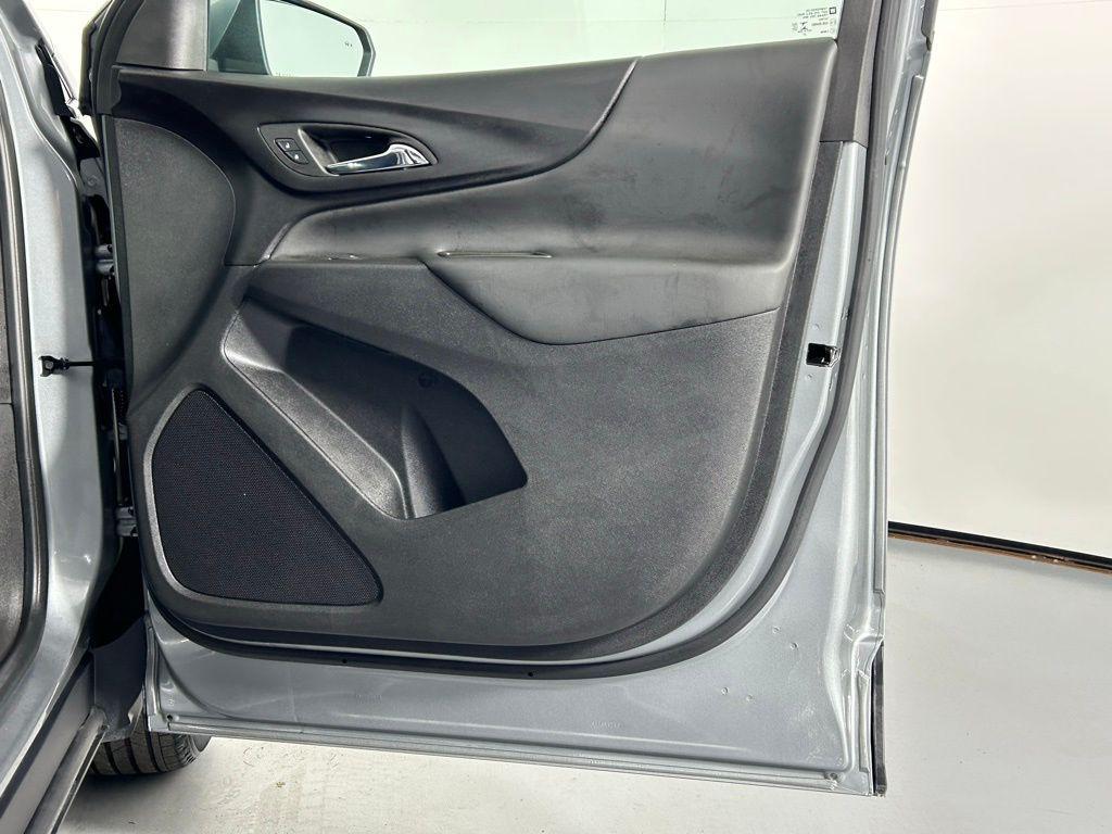 used 2023 Chevrolet Equinox car, priced at $22,999