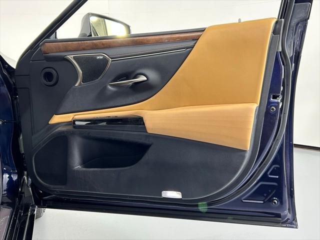used 2022 Lexus ES 350 car, priced at $42,999
