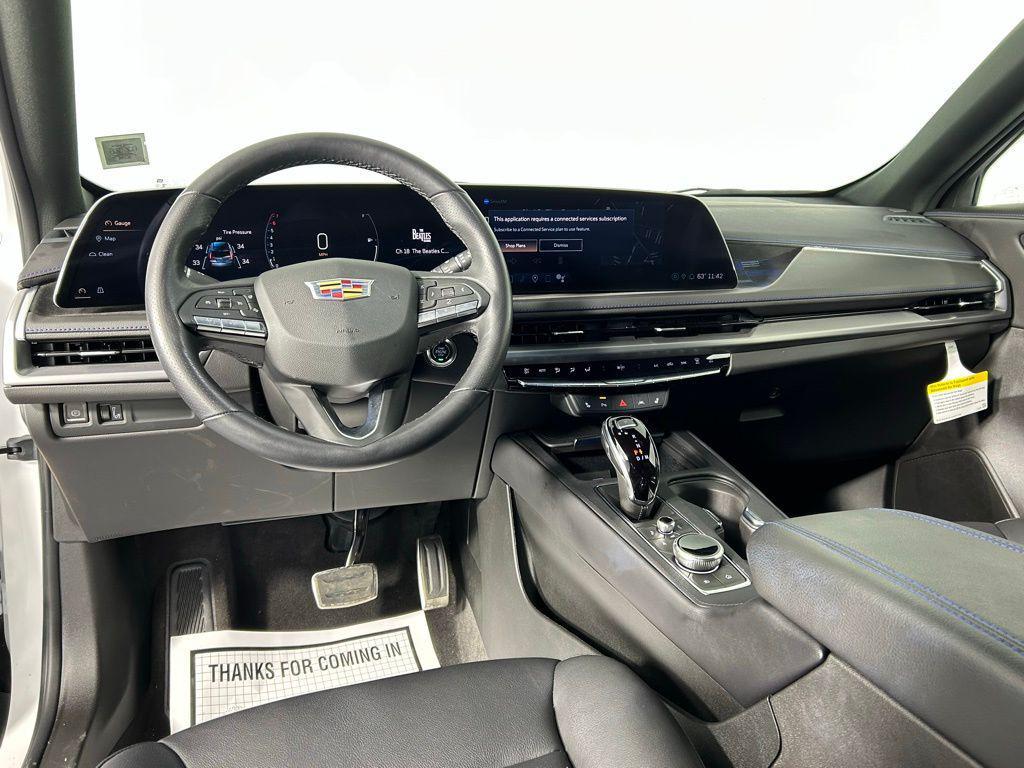 used 2024 Cadillac XT4 car, priced at $39,999