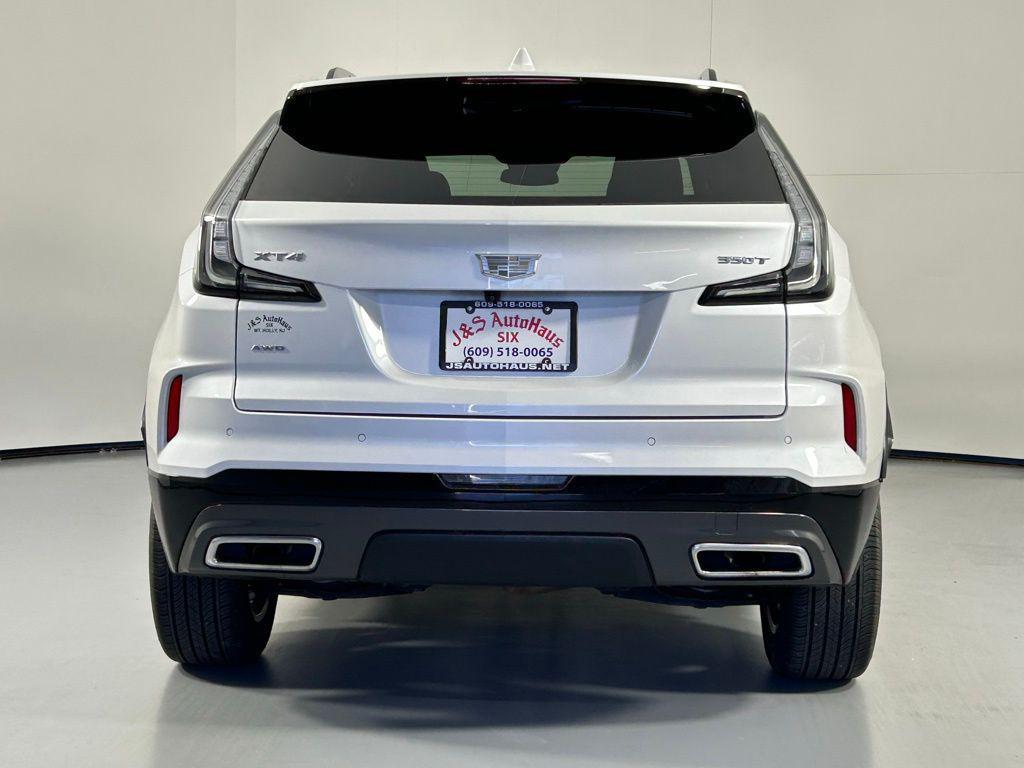 used 2024 Cadillac XT4 car, priced at $39,999