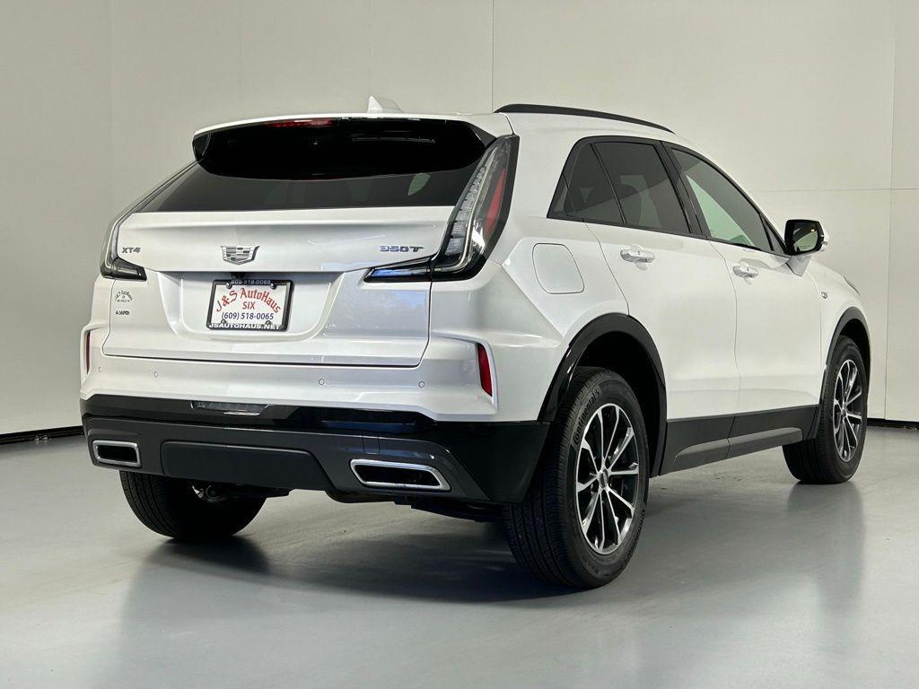 used 2024 Cadillac XT4 car, priced at $39,999