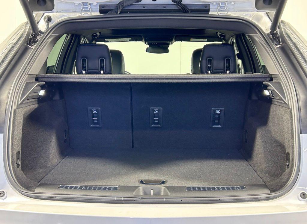 used 2024 Cadillac XT4 car, priced at $39,999