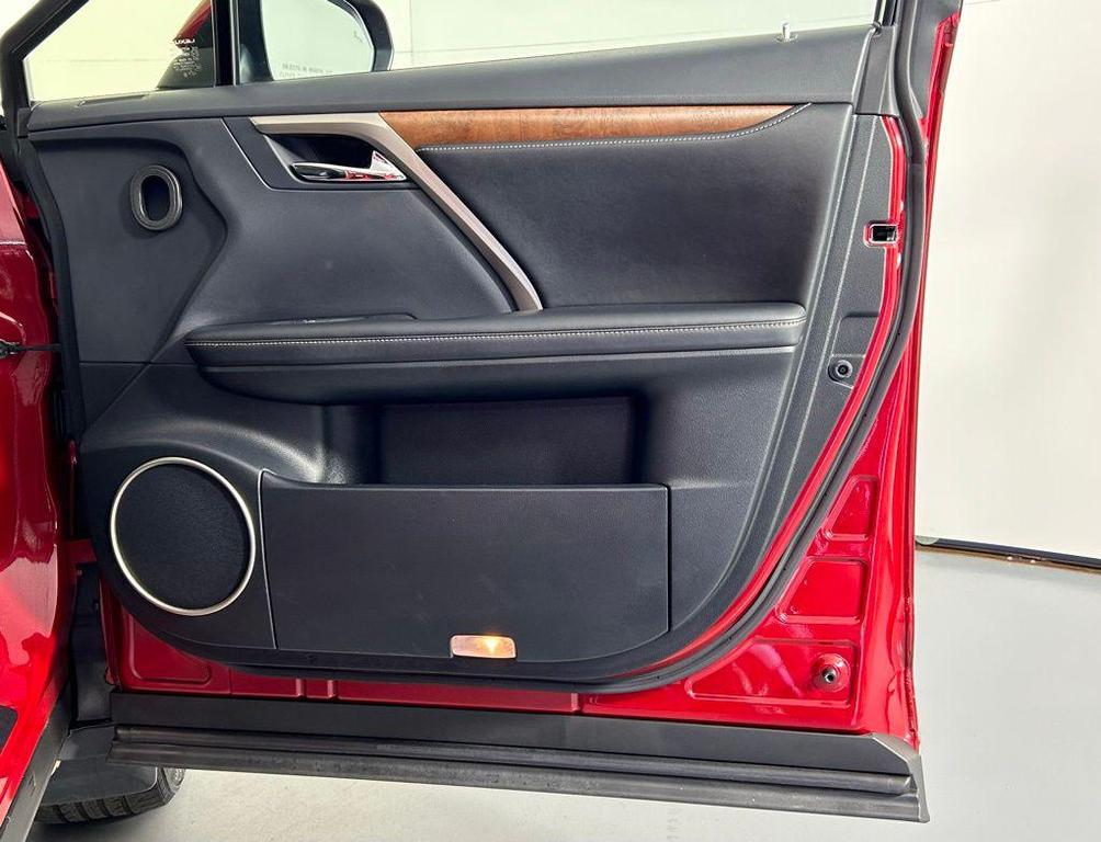 used 2022 Lexus RX 350L car, priced at $39,500