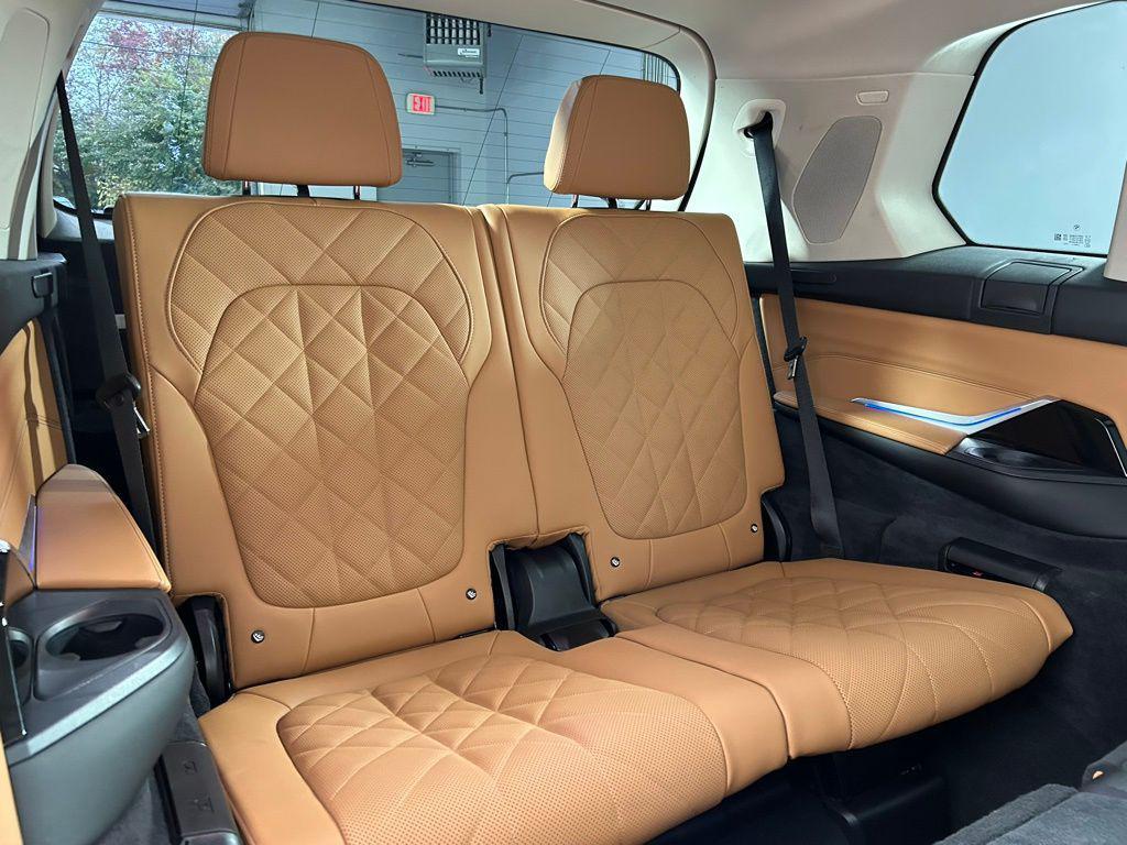 used 2024 BMW X7 car, priced at $58,999