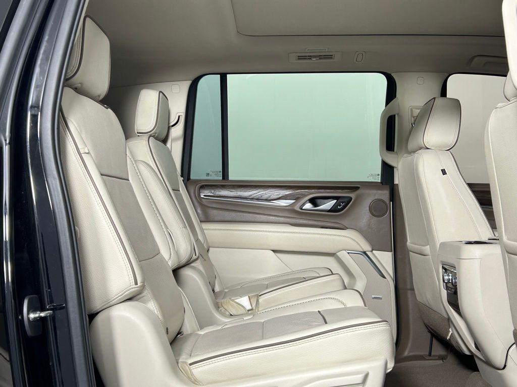 used 2021 GMC Yukon XL car, priced at $50,999