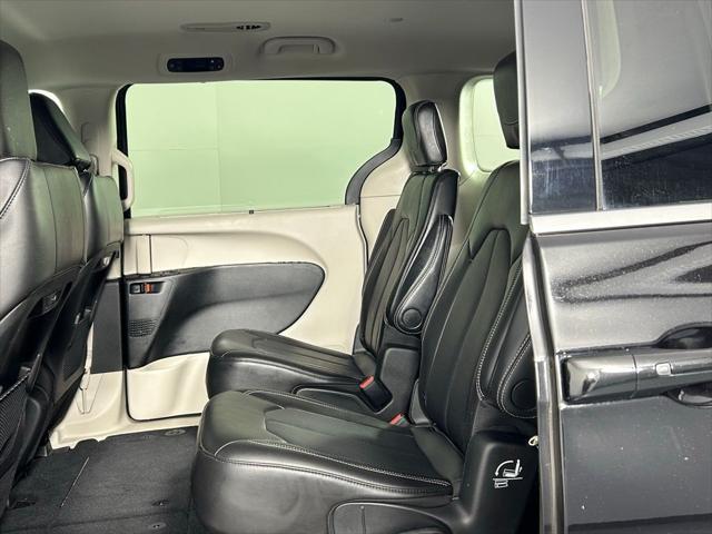 used 2024 Chrysler Pacifica car, priced at $30,999