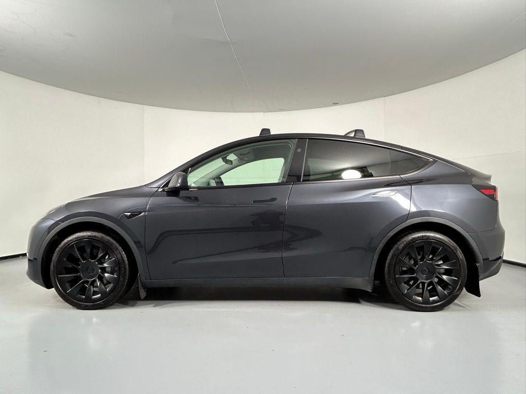 used 2024 Tesla Model Y car