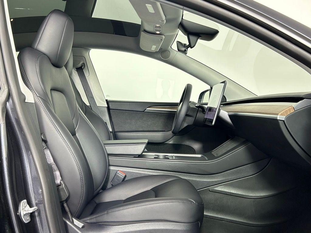 used 2024 Tesla Model Y car