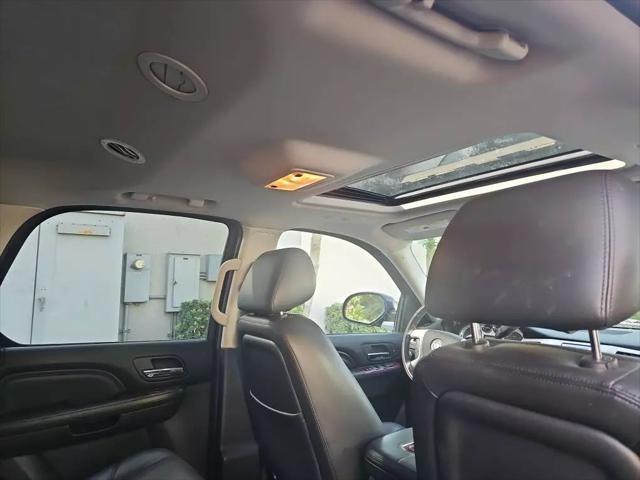 used 2013 Cadillac Escalade car, priced at $24,900
