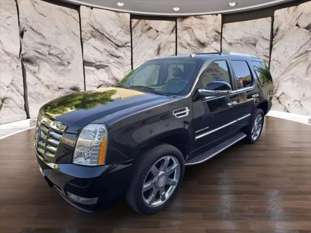 used 2013 Cadillac Escalade car, priced at $24,900