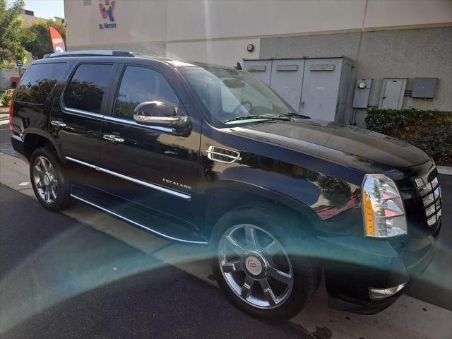 used 2013 Cadillac Escalade car, priced at $24,990