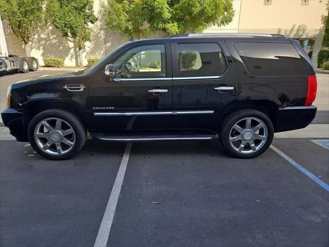 used 2013 Cadillac Escalade car, priced at $24,990