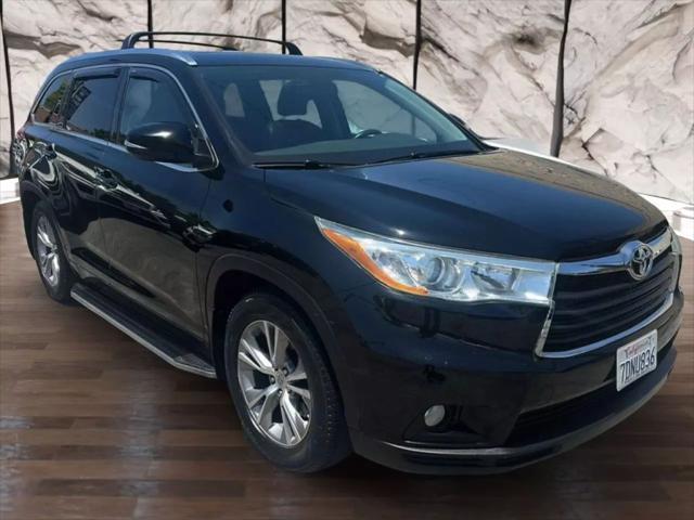 used 2014 Toyota Highlander car, priced at $20,500