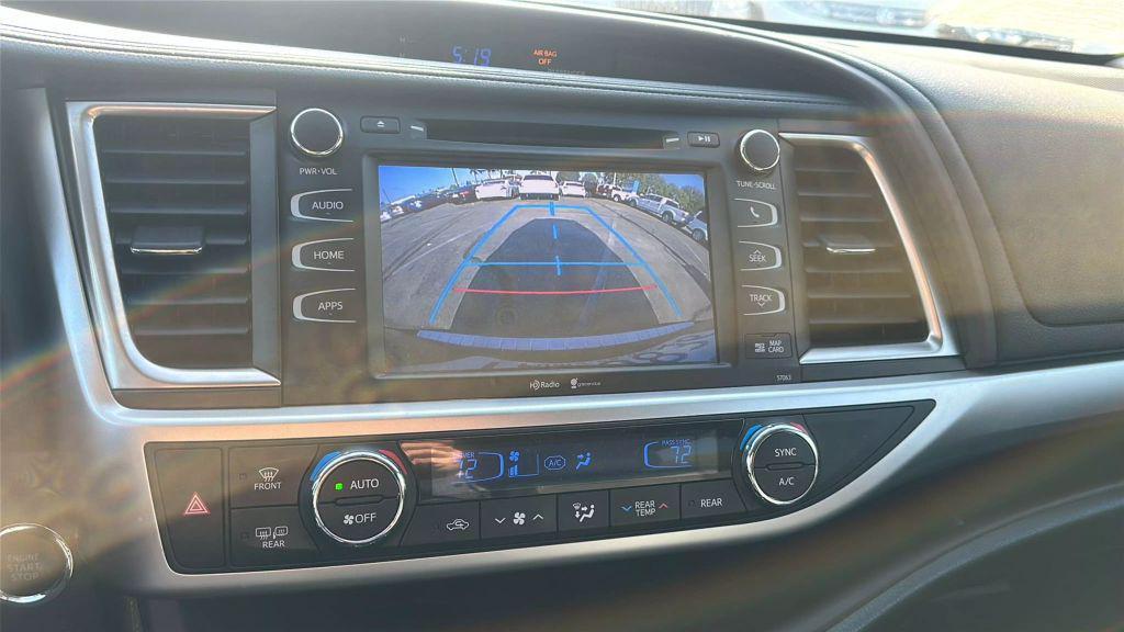 used 2014 Toyota Highlander car, priced at $20,990