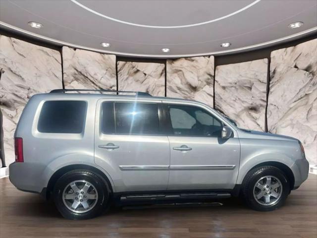 used 2011 Honda Pilot car, priced at $15,990
