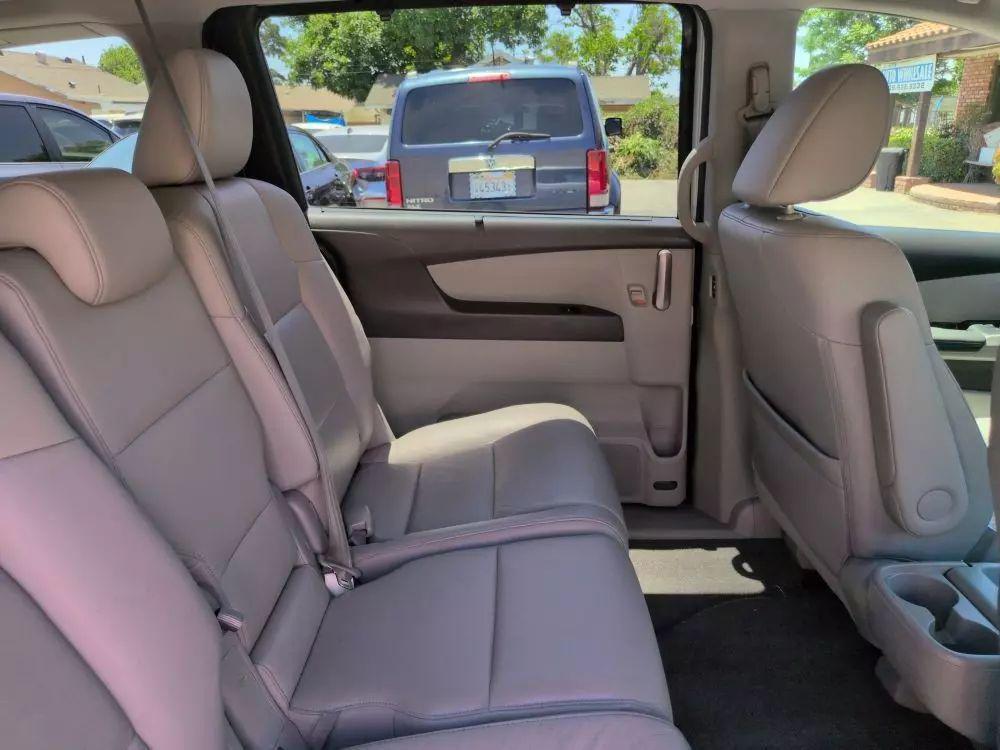 used 2011 Honda Odyssey car, priced at $14,490