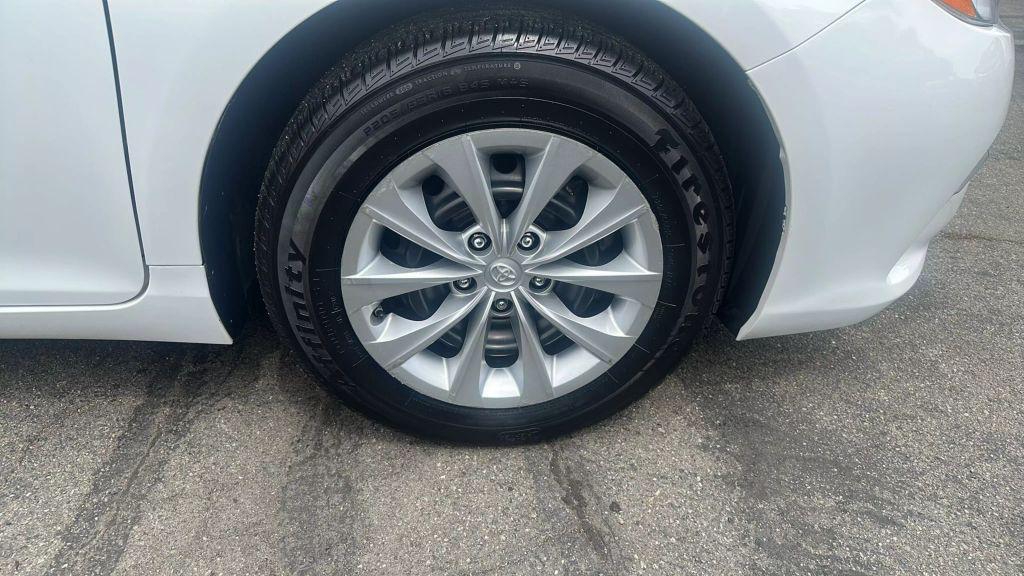 used 2015 Toyota Camry Hybrid car, priced at $17,490