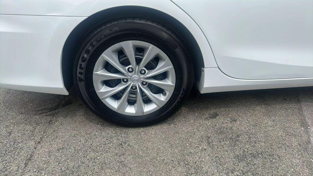 used 2015 Toyota Camry Hybrid car, priced at $17,490