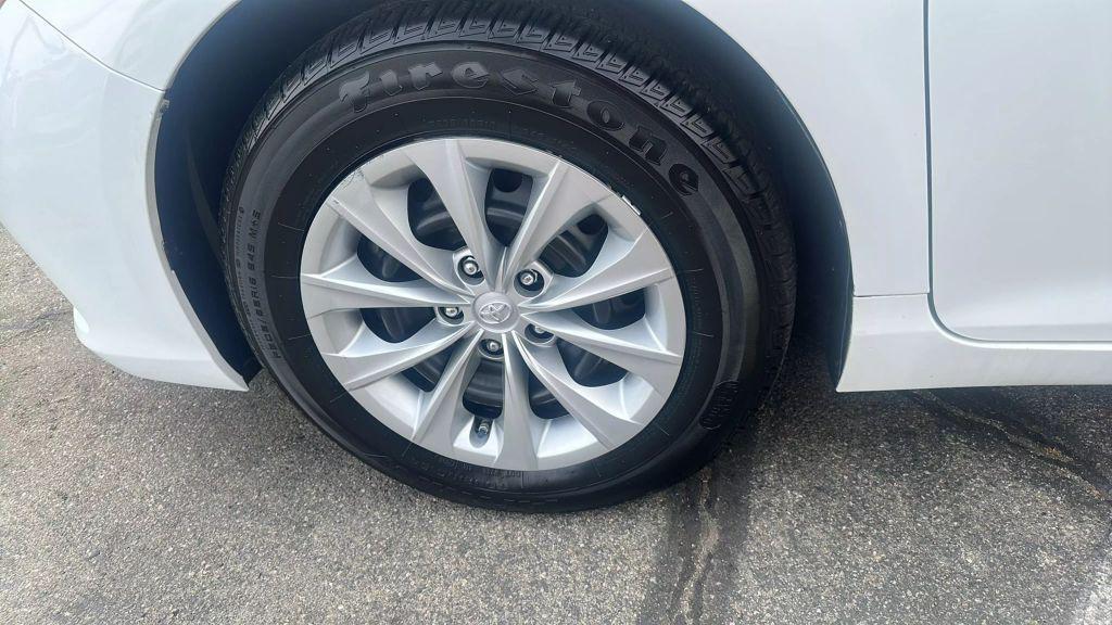 used 2015 Toyota Camry Hybrid car, priced at $17,490