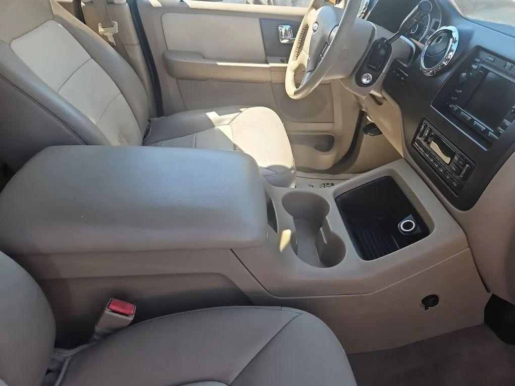 used 2006 Ford Expedition car, priced at $12,990