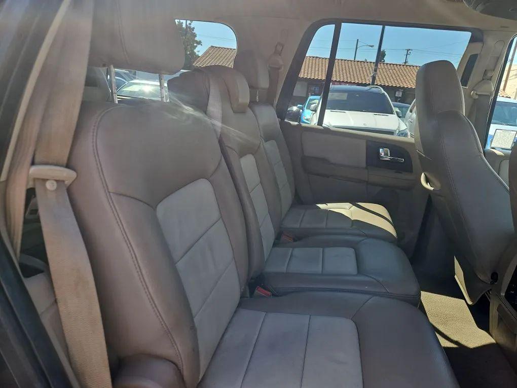 used 2006 Ford Expedition car, priced at $12,990