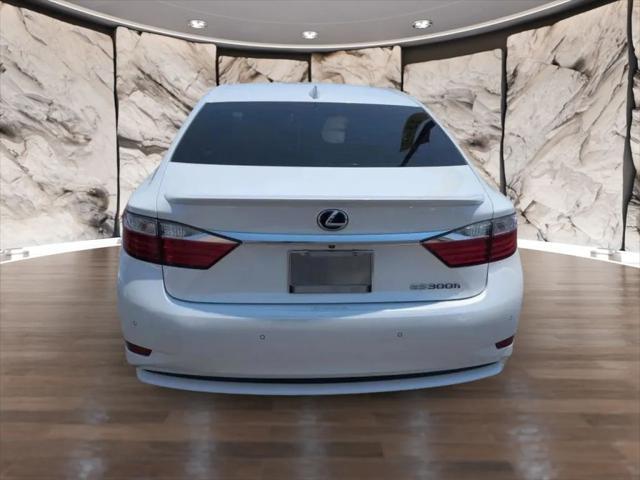 used 2015 Lexus ES 300h car, priced at $19,990