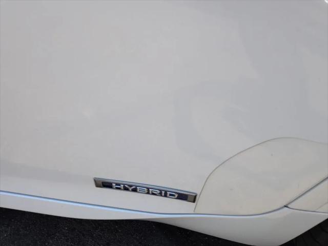used 2015 Lexus ES 300h car, priced at $19,990