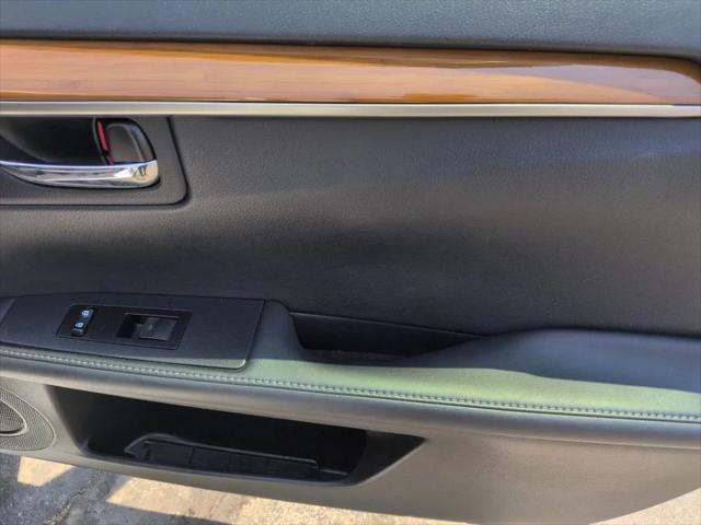 used 2015 Lexus ES 300h car, priced at $19,990