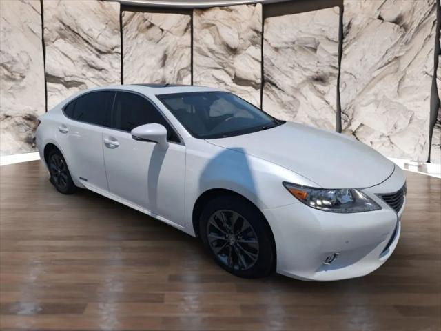 used 2015 Lexus ES 300h car, priced at $19,990