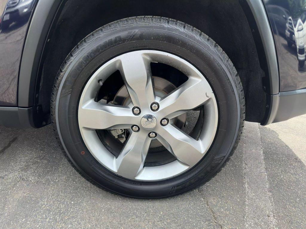 used 2011 Jeep Grand Cherokee car, priced at $14,430