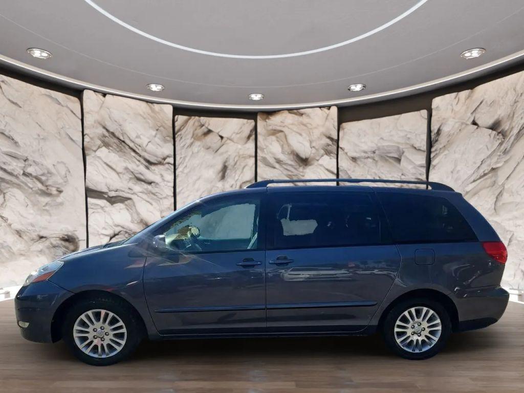 used 2007 Toyota Sienna car, priced at $10,910