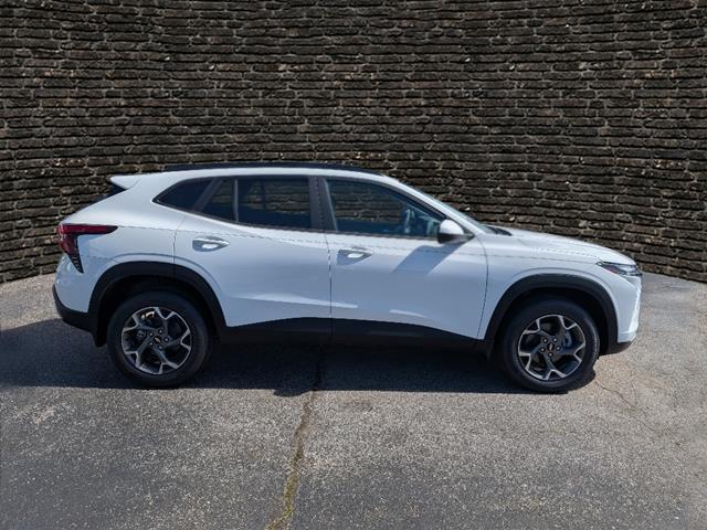 new 2025 Chevrolet Trax car, priced at $24,235