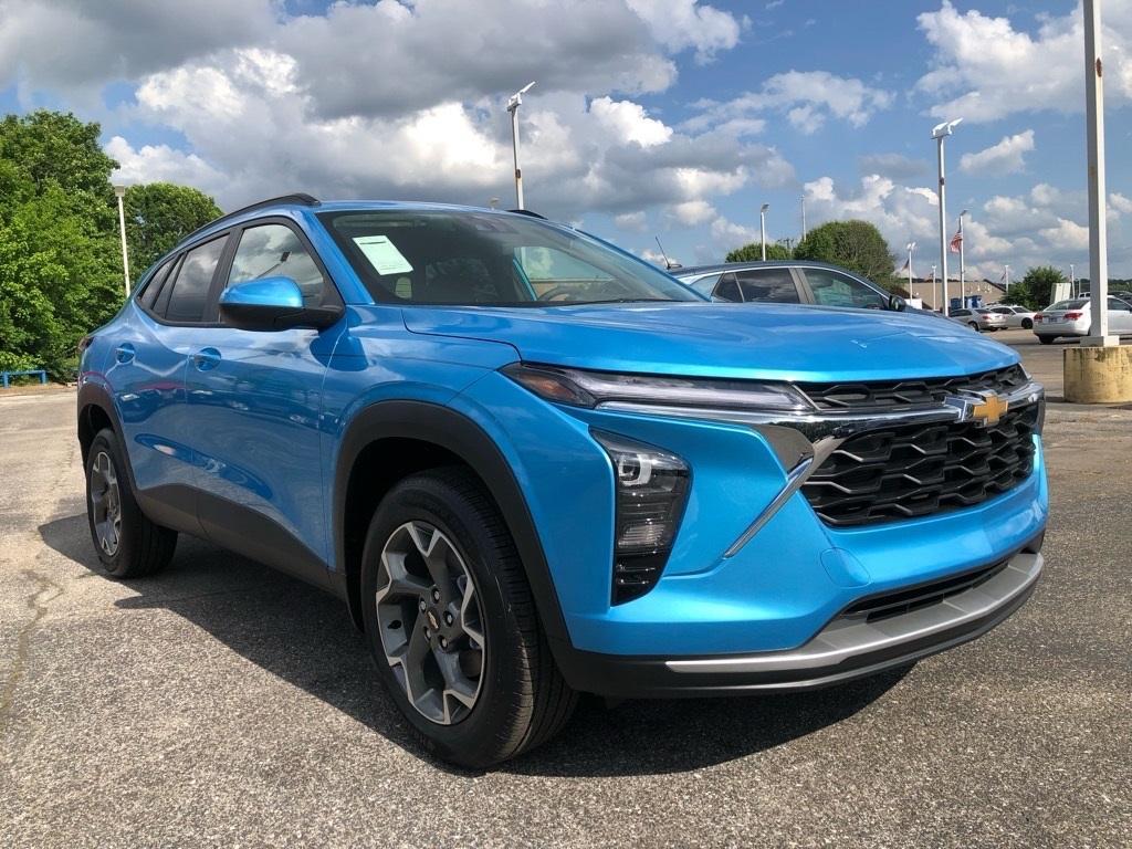 new 2025 Chevrolet Trax car, priced at $24,781