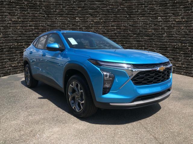 new 2025 Chevrolet Trax car, priced at $25,780