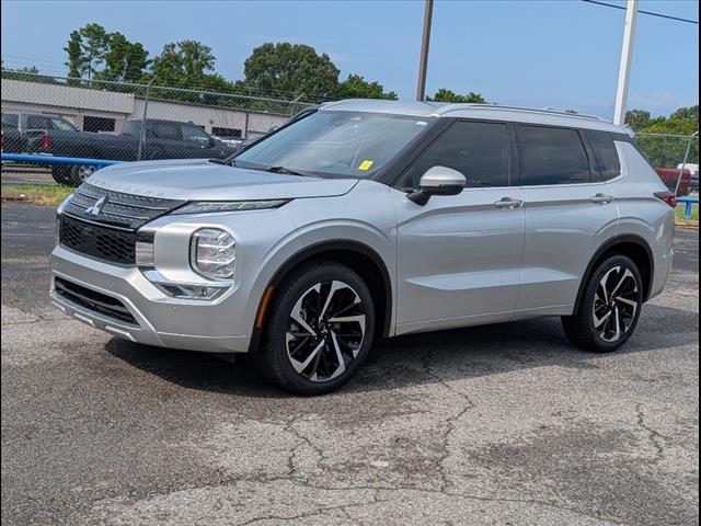 used 2023 Mitsubishi Outlander car, priced at $25,893