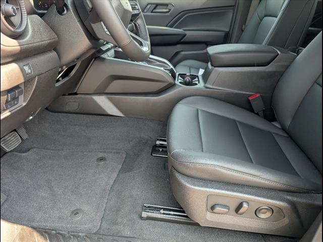 new 2025 Chevrolet Colorado car, priced at $44,195