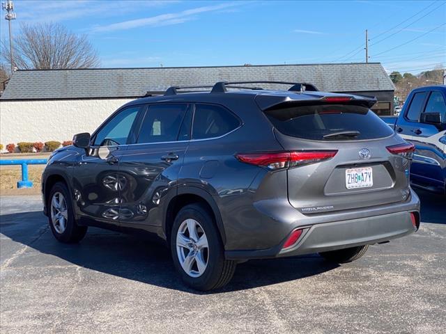 used 2023 Toyota Highlander car, priced at $33,981